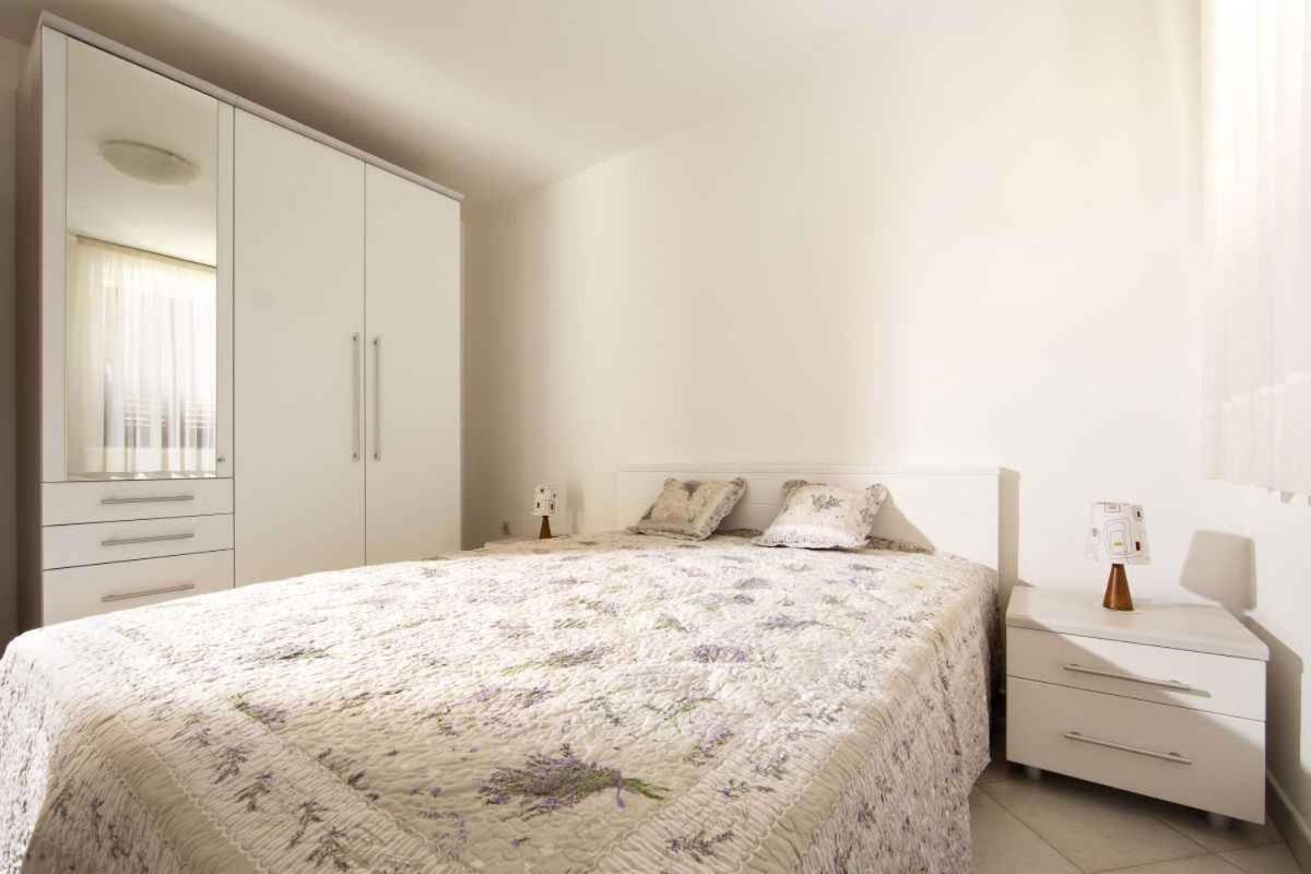 Apartment In Ravni/Istrien 8872 外观 照片